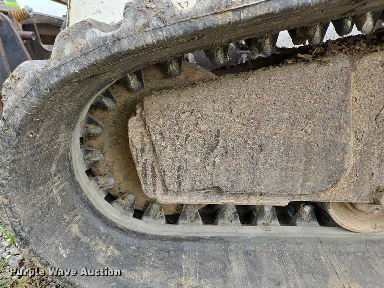 image for item EN3877 2005 Bobcat T250 tracked skid steer loader