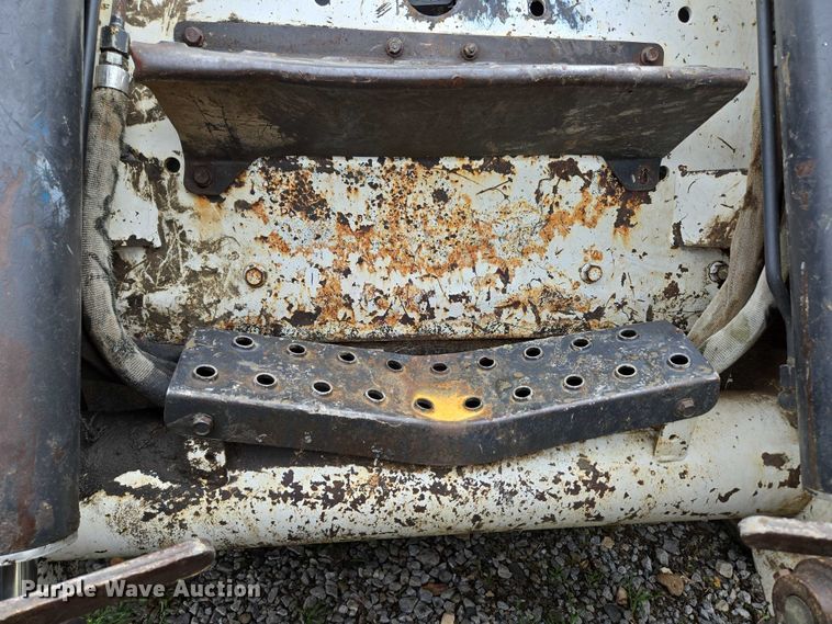 image for item EN3877 2005 Bobcat T250 tracked skid steer loader