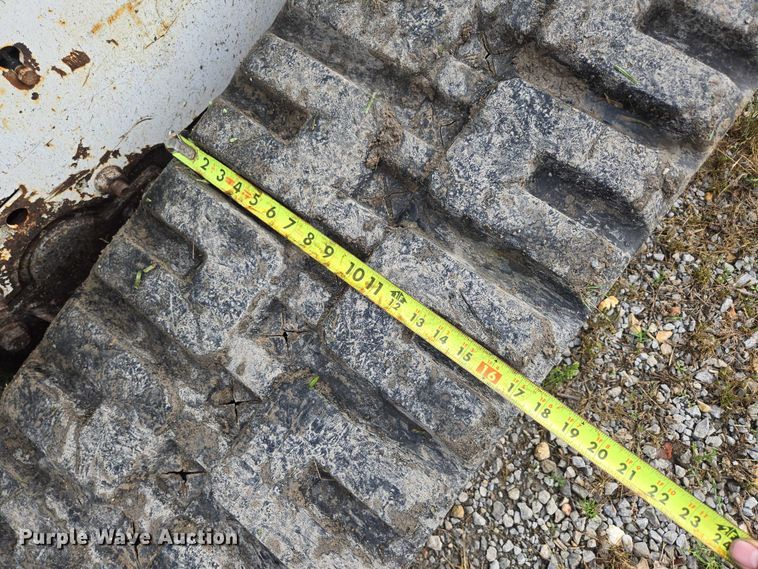 image for item EN3877 2005 Bobcat T250 tracked skid steer loader