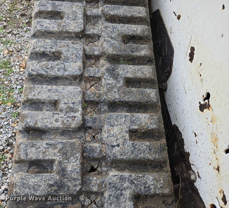 image for item EN3877 2005 Bobcat T250 tracked skid steer loader