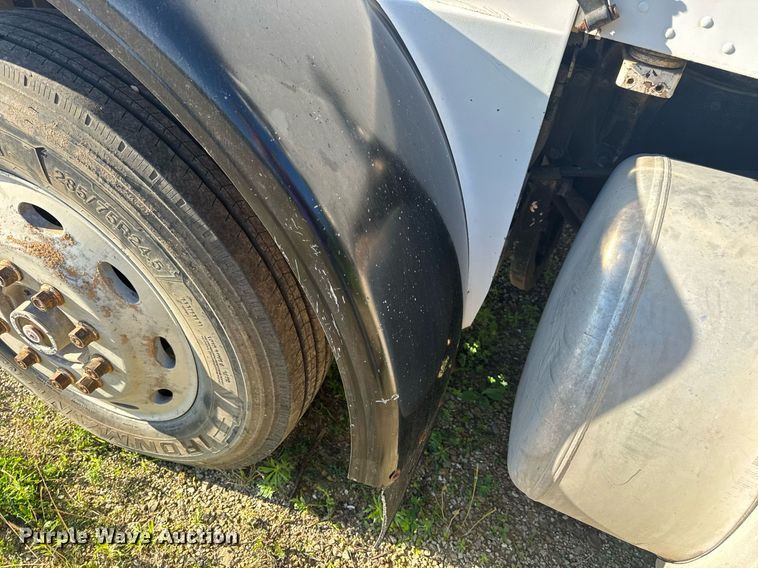 image for item EN4582 1993 Peterbilt 378 dump truck