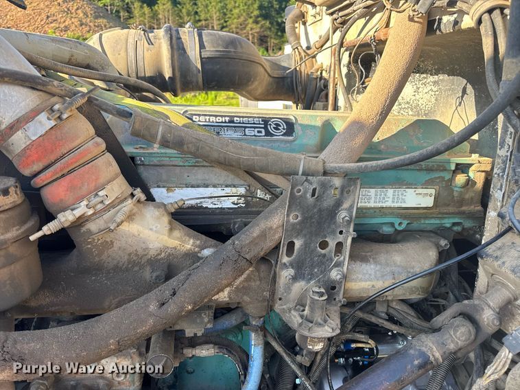 image for item EN4582 1993 Peterbilt 378 dump truck