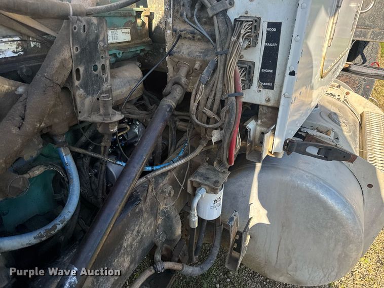 image for item EN4582 1993 Peterbilt 378 dump truck