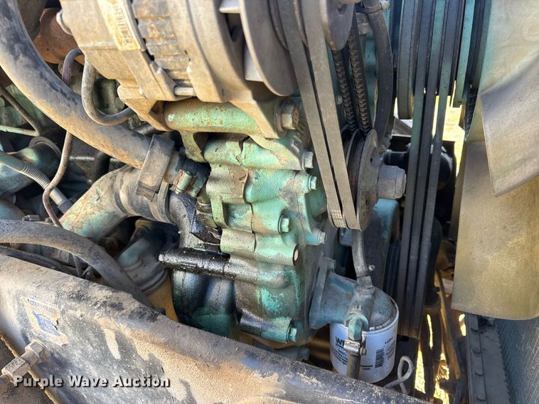 image for item EN4582 1993 Peterbilt 378 dump truck