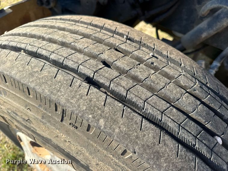 image for item EN4582 1993 Peterbilt 378 dump truck