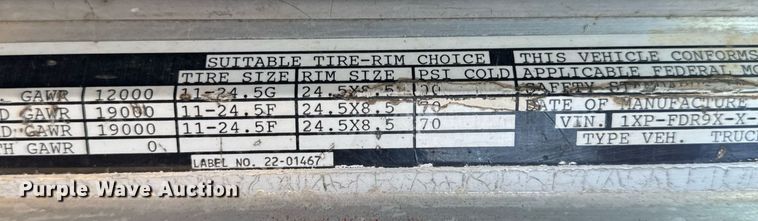 image for item EN4582 1993 Peterbilt 378 dump truck