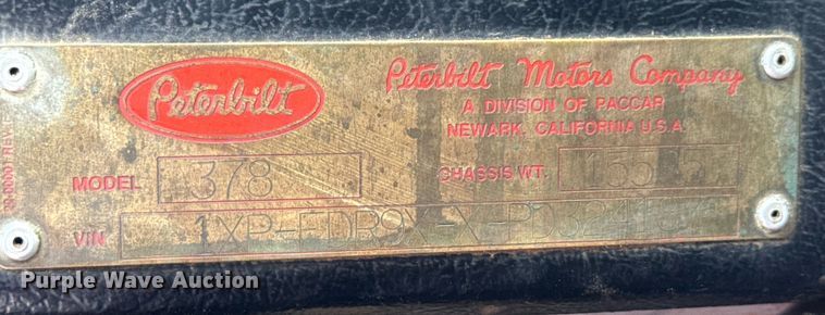 image for item EN4582 1993 Peterbilt 378 dump truck