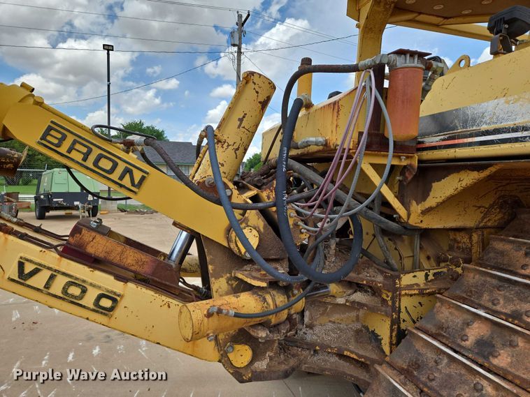 image for item EN8110 1993 Caterpillar D6H XR Series II cable plow