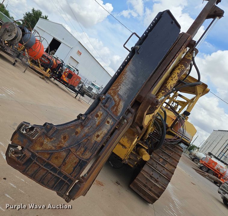 image for item EN8110 1993 Caterpillar D6H XR Series II cable plow