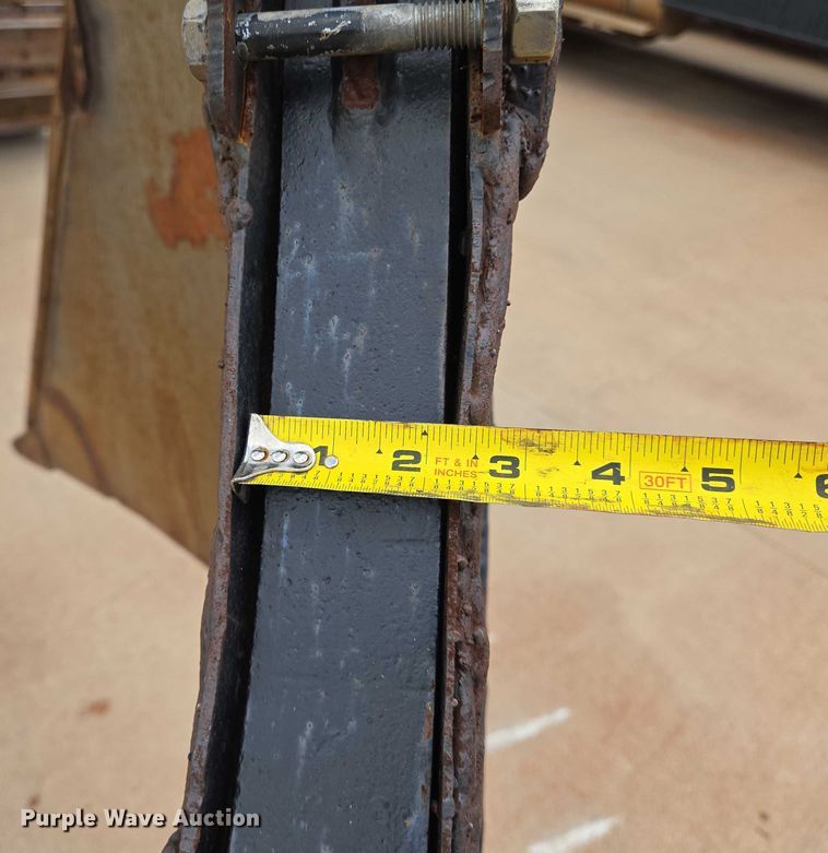 image for item EN8110 1993 Caterpillar D6H XR Series II cable plow