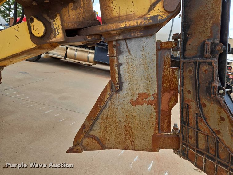 image for item EN8110 1993 Caterpillar D6H XR Series II cable plow