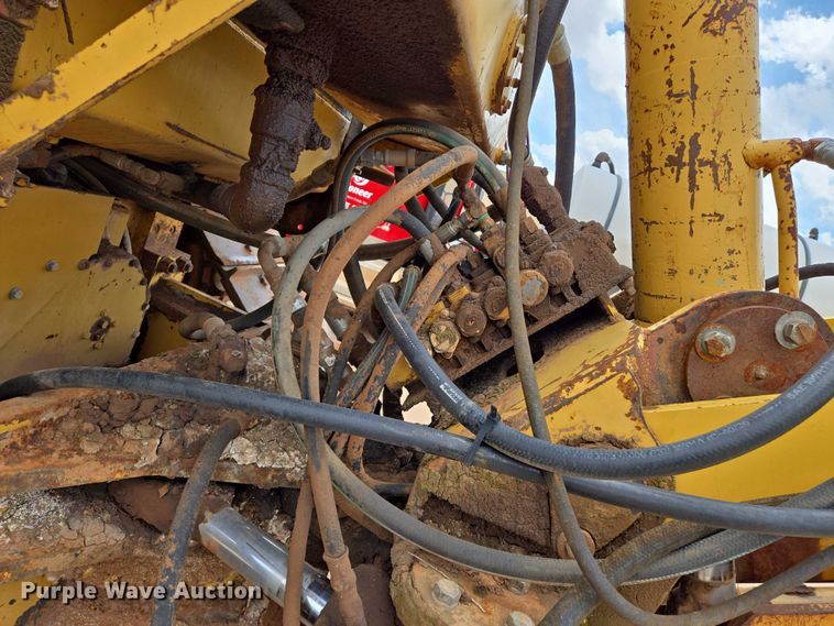 image for item EN8110 1993 Caterpillar D6H XR Series II cable plow