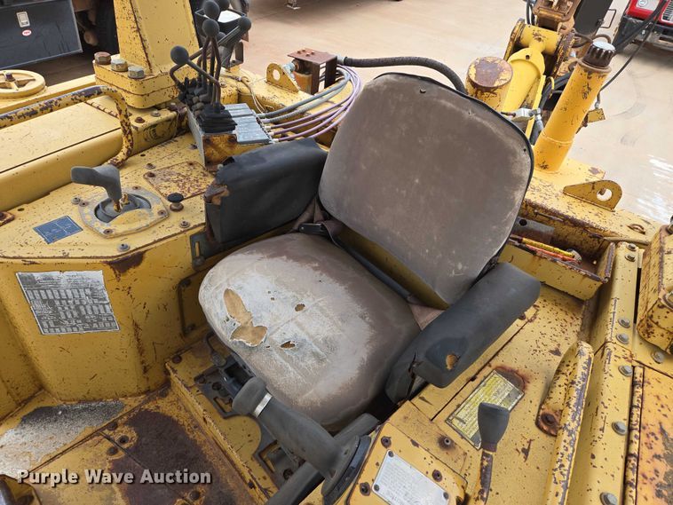 image for item EN8110 1993 Caterpillar D6H XR Series II cable plow