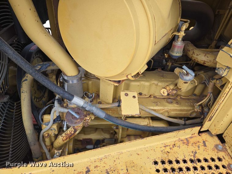 image for item EN8110 1993 Caterpillar D6H XR Series II cable plow