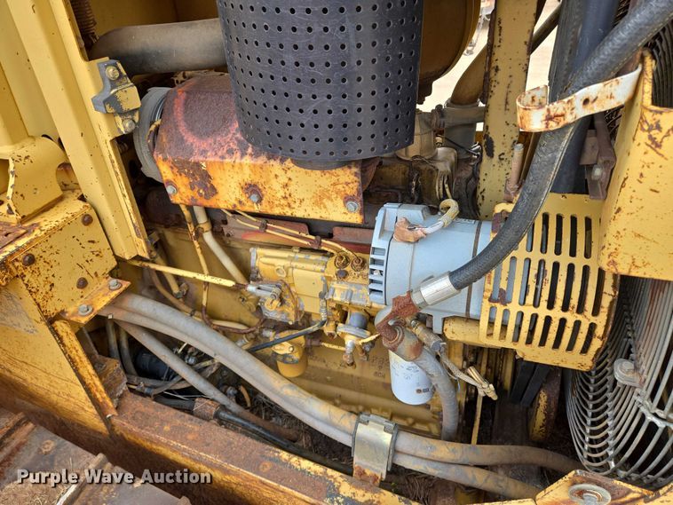 image for item EN8110 1993 Caterpillar D6H XR Series II cable plow