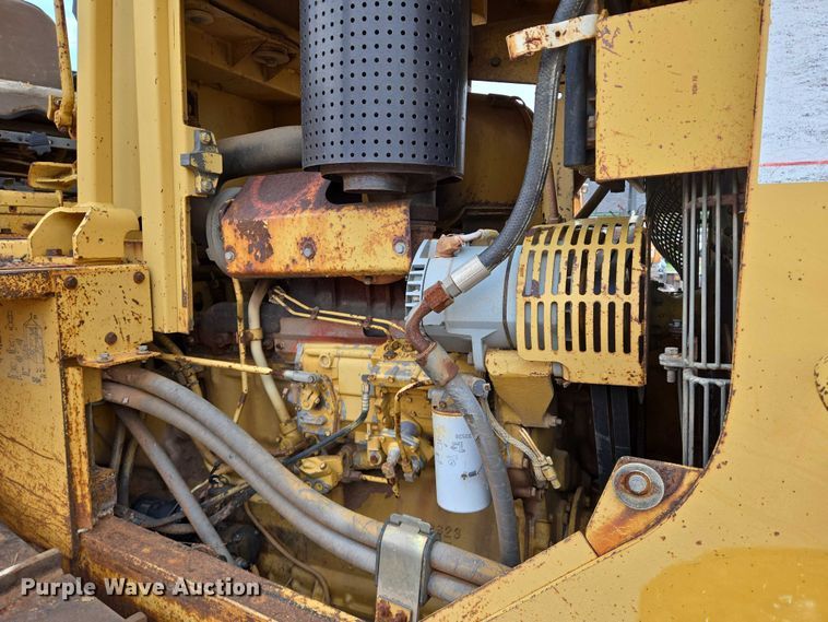 image for item EN8110 1993 Caterpillar D6H XR Series II cable plow