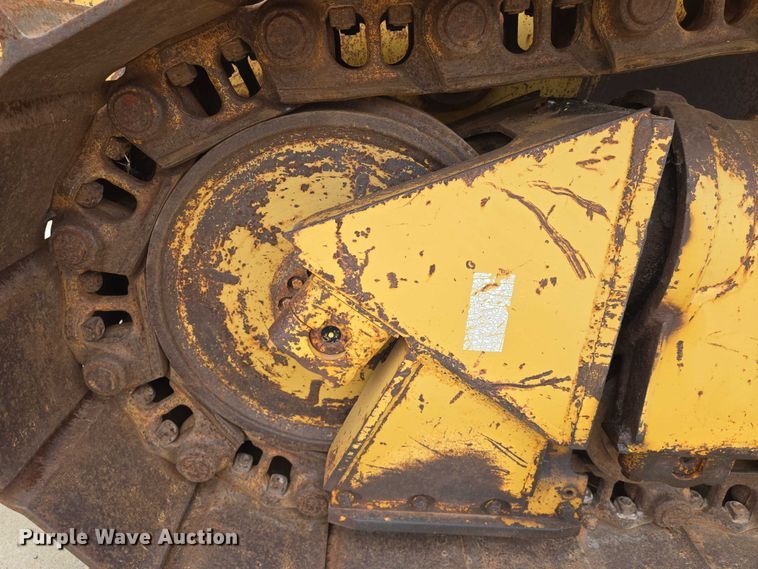 image for item EN8110 1993 Caterpillar D6H XR Series II cable plow