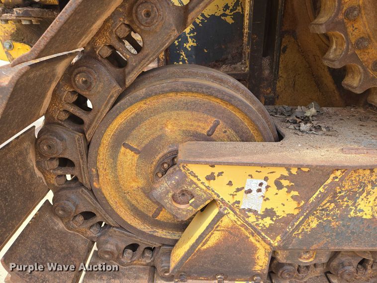 image for item EN8110 1993 Caterpillar D6H XR Series II cable plow