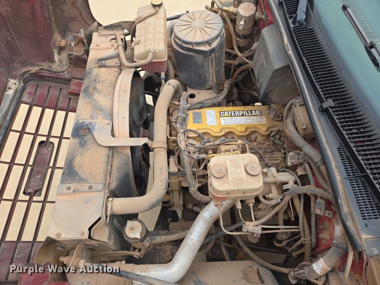 image for item EN8111 2001 GMC  C7500 winch truck