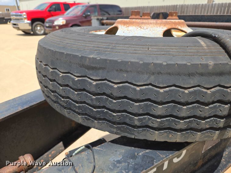 image for item EN8112 2005 Trailer Supply Center  KK8-25PR equipment trailer