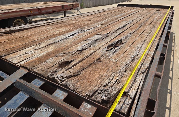 image for item EN8112 2005 Trailer Supply Center  KK8-25PR equipment trailer