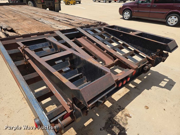 image for item EN8112 2005 Trailer Supply Center  KK8-25PR equipment trailer