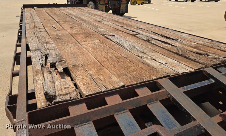 image for item EN8112 2005 Trailer Supply Center  KK8-25PR equipment trailer