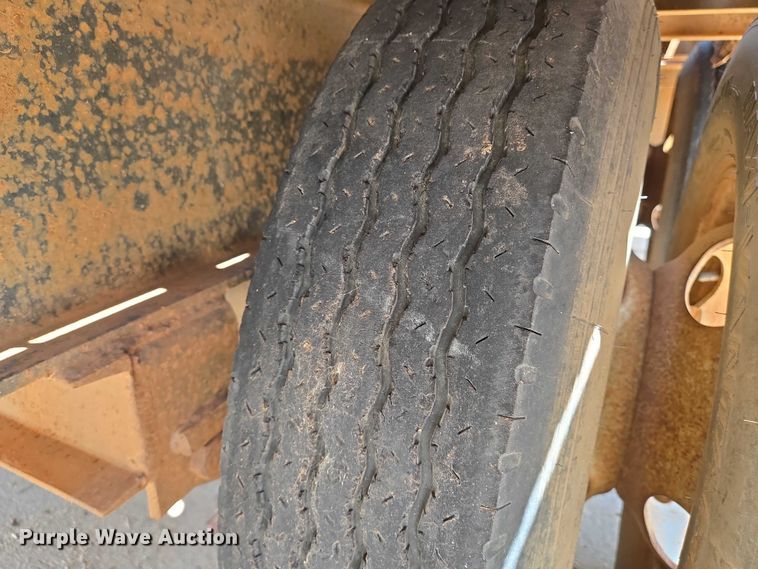 image for item EN8112 2005 Trailer Supply Center  KK8-25PR equipment trailer