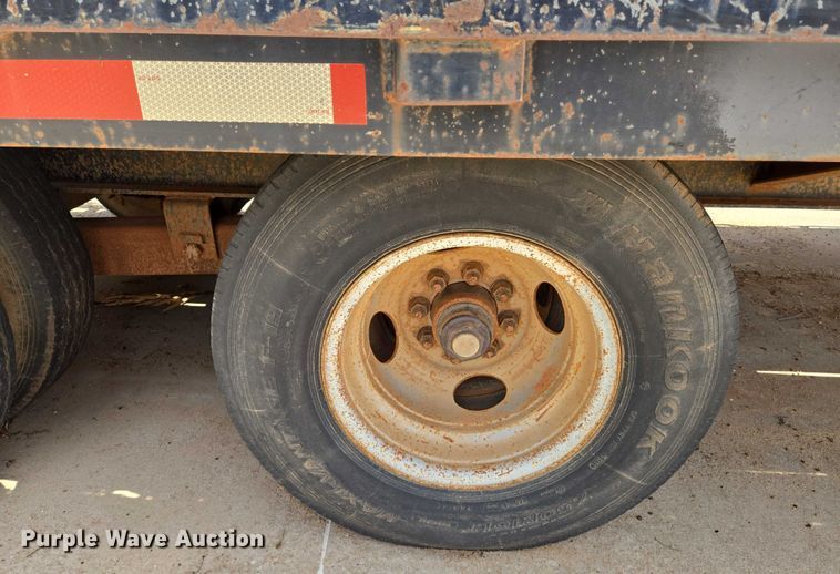 image for item EN8112 2005 Trailer Supply Center  KK8-25PR equipment trailer