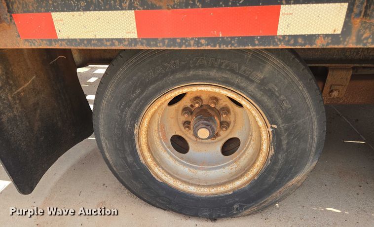 image for item EN8112 2005 Trailer Supply Center  KK8-25PR equipment trailer