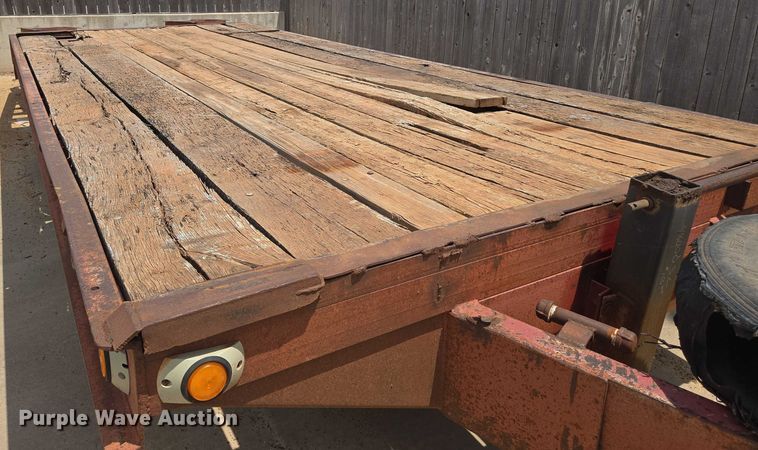 image for item EN8113 1994 Belshe T-8 equipment trailer