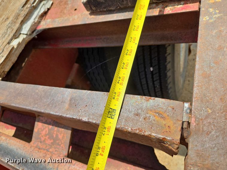 image for item EN8113 1994 Belshe T-8 equipment trailer