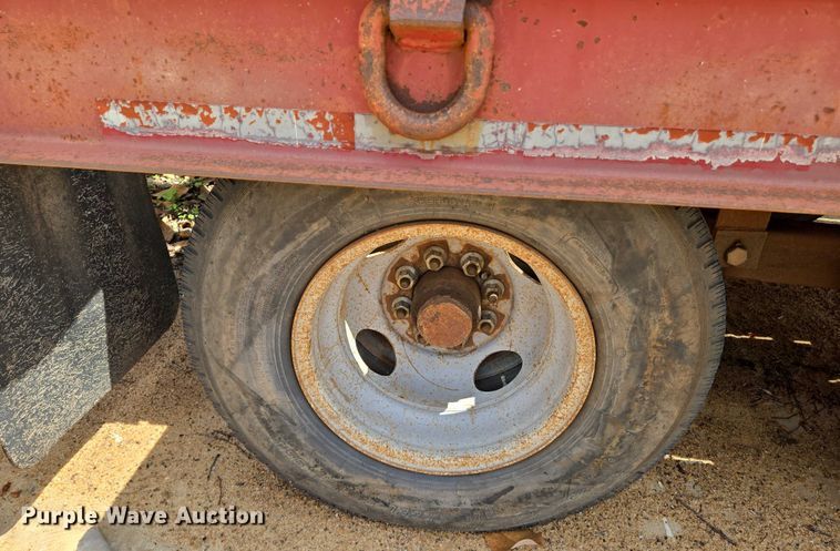 image for item EN8113 1994 Belshe T-8 equipment trailer