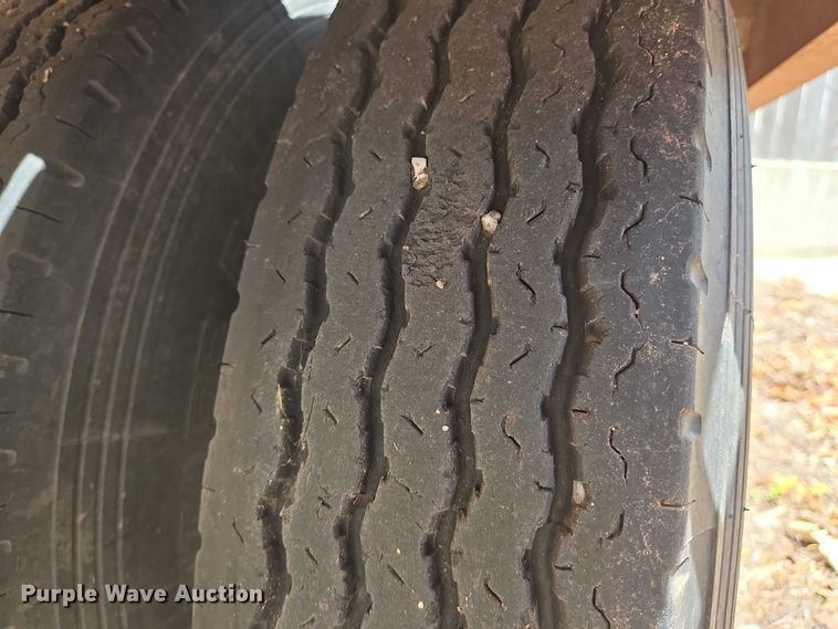 image for item EN8113 1994 Belshe T-8 equipment trailer