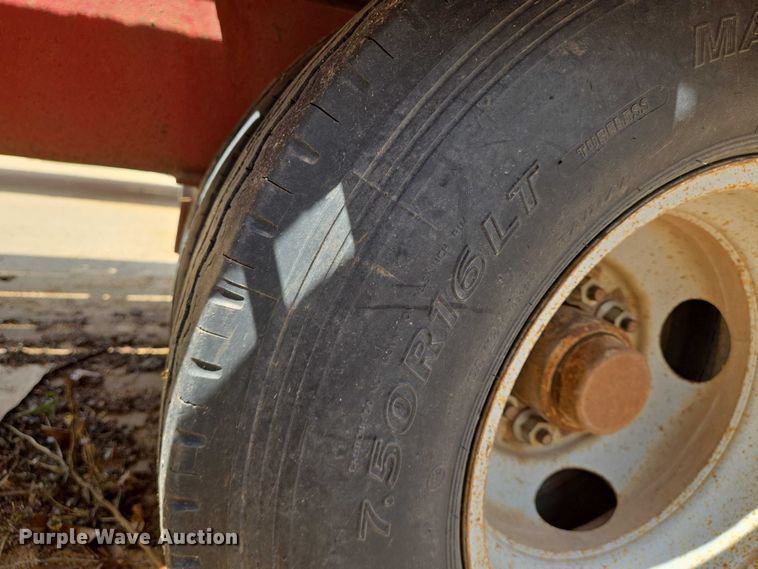 image for item EN8113 1994 Belshe T-8 equipment trailer