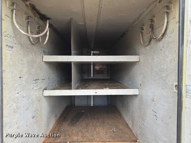 image for item EN8116 1998 International  4700 forestry bucket truck