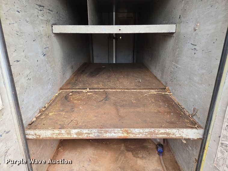 image for item EN8116 1998 International  4700 forestry bucket truck