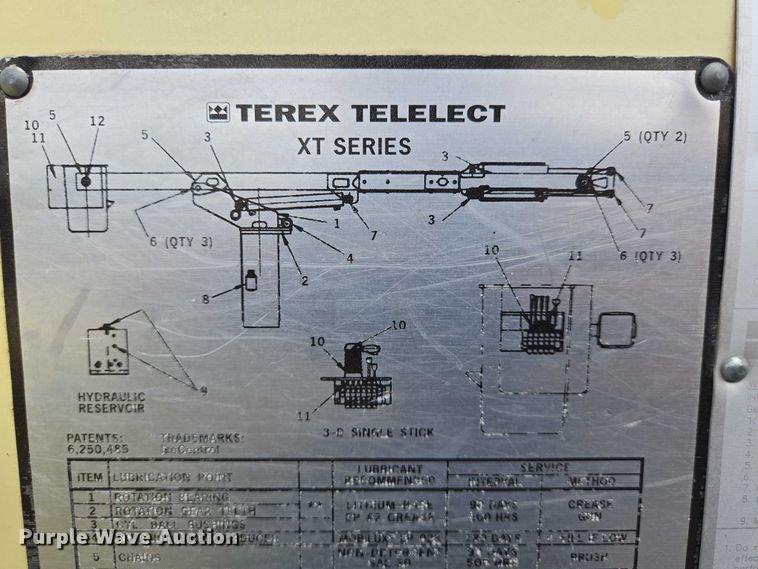 image for item EN8116 1998 International  4700 forestry bucket truck