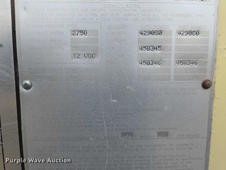 image for item EN8116 1998 International  4700 forestry bucket truck