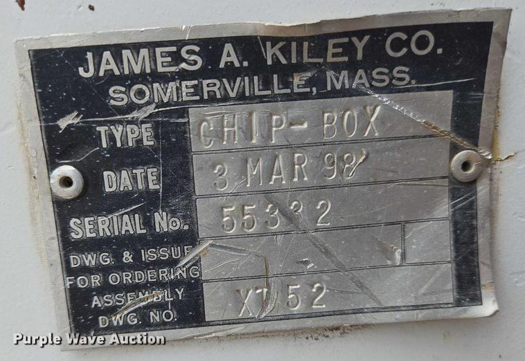 image for item EN8116 1998 International  4700 forestry bucket truck