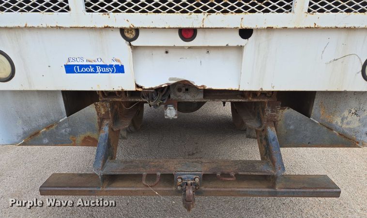 image for item EN8116 1998 International  4700 forestry bucket truck