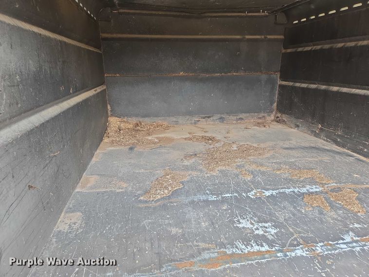 image for item EN8116 1998 International  4700 forestry bucket truck