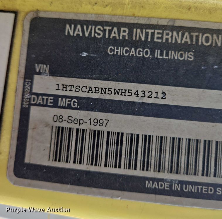 image for item EN8116 1998 International  4700 forestry bucket truck