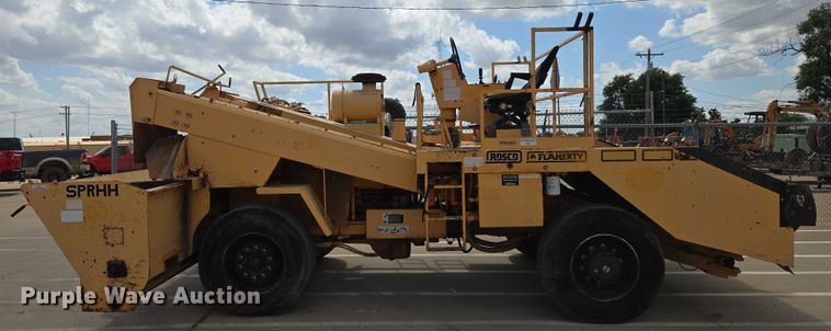 image for item EN8117 1998 Rosco SPRHH chip spreader