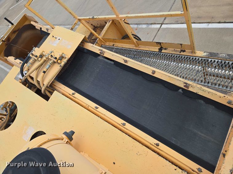 image for item EN8117 1998 Rosco SPRHH chip spreader