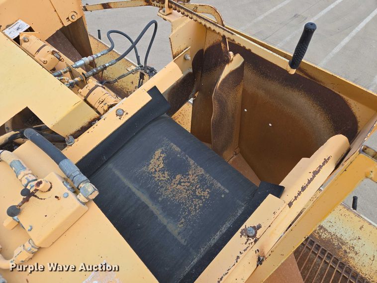 image for item EN8117 1998 Rosco SPRHH chip spreader