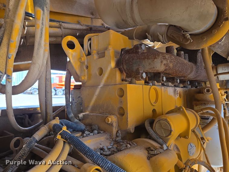 image for item EN8117 1998 Rosco SPRHH chip spreader