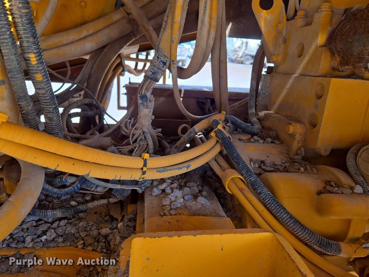 image for item EN8117 1998 Rosco SPRHH chip spreader