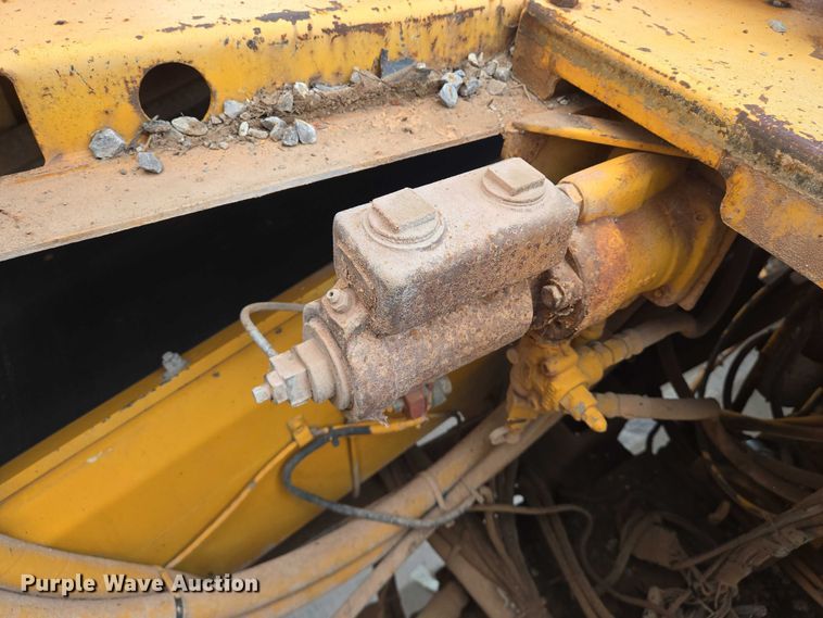 image for item EN8117 1998 Rosco SPRHH chip spreader