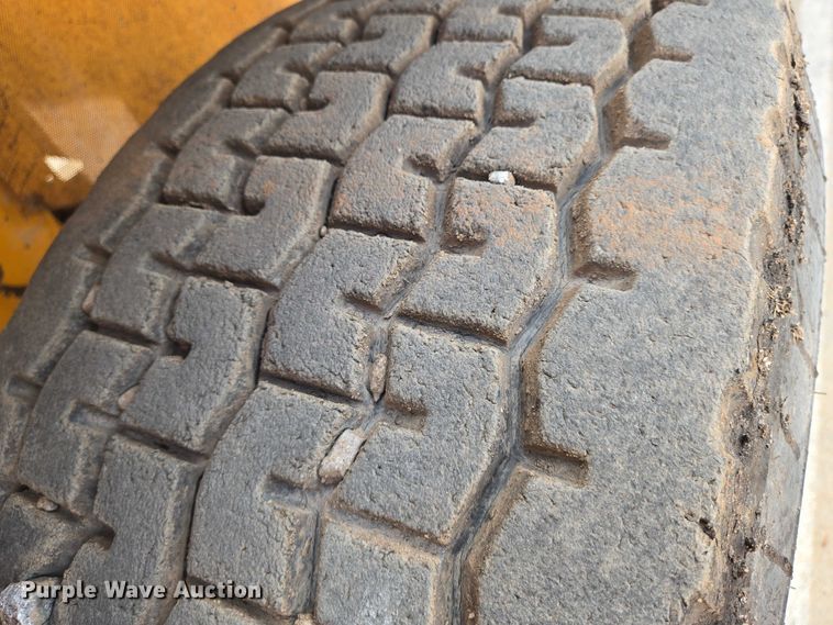 image for item EN8117 1998 Rosco SPRHH chip spreader